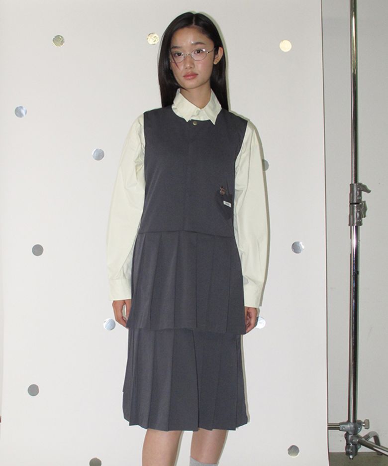 HEART POCKET HALF PLEATED DRESS GREY