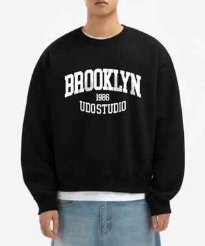 세미 크롭 맨투맨 스웨트 브루클린 블랙