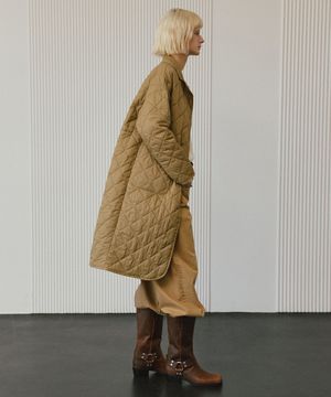 퀼티드 경량 패딩 롱 코트 [그린]