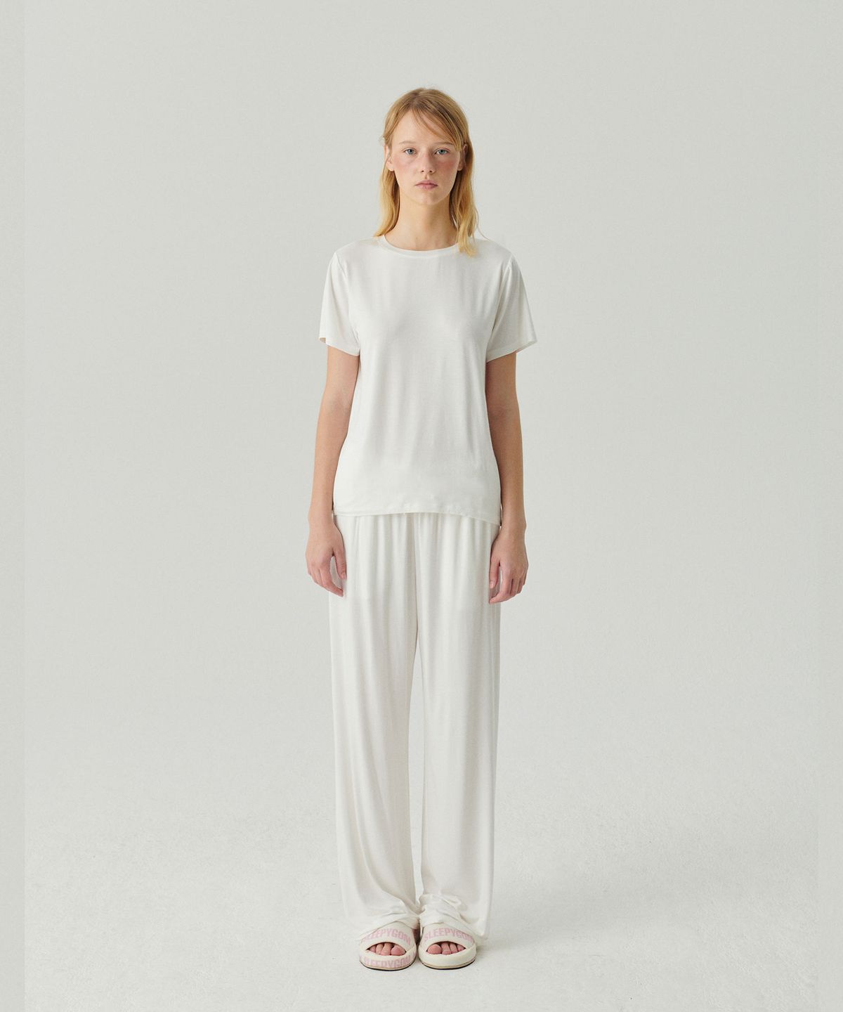 슬리피곰(SLEEPYGOM) White easybreezy set