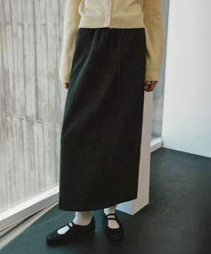 소프트 신세틱 레더 밴딩 스커트 [블랙]