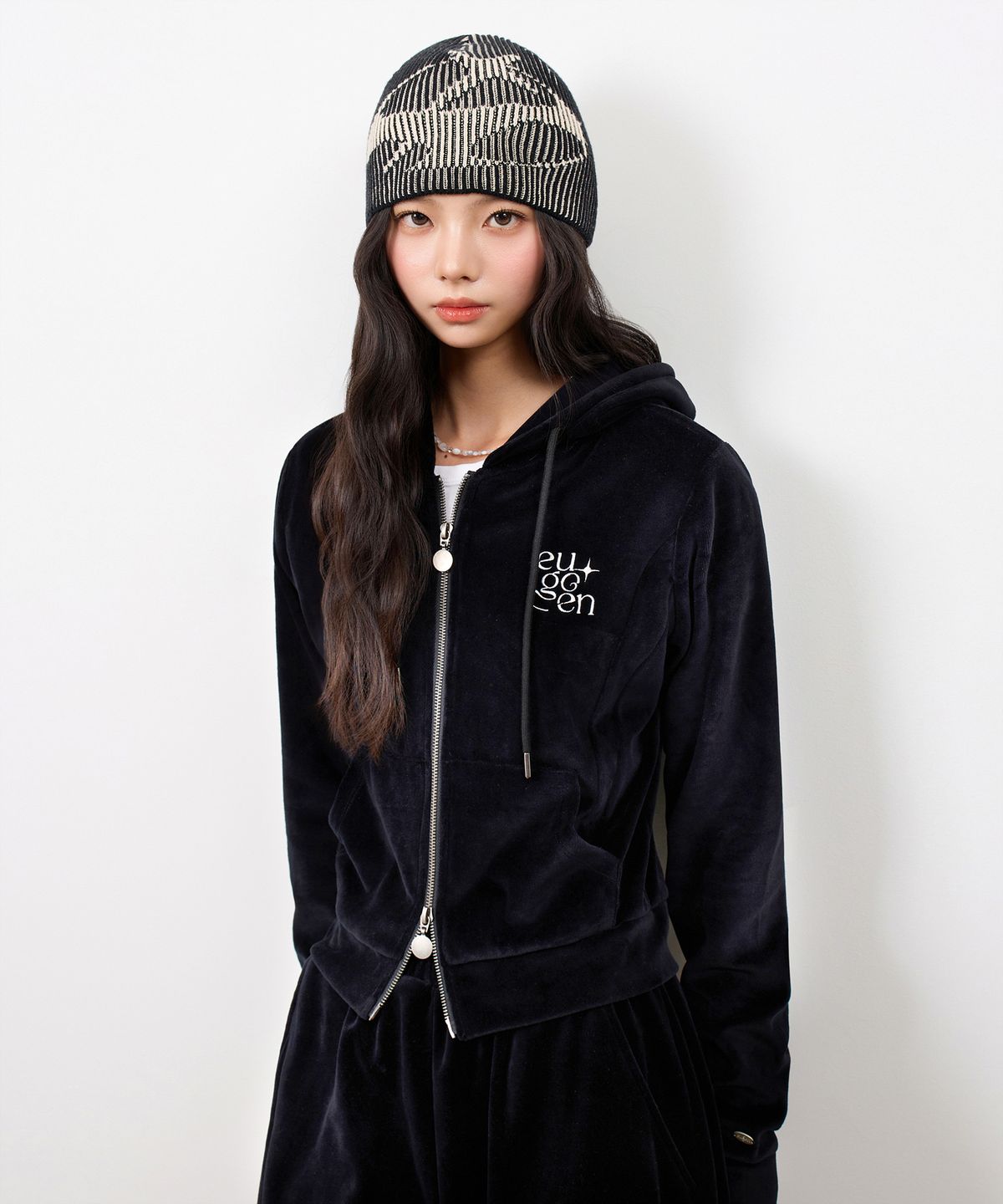유젠(EUGGEN) 2WAY EUG 벨루어 라운지 후드 집업_블랙