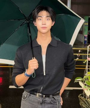 소프트 집업 카라 머슬 니트[블랙]