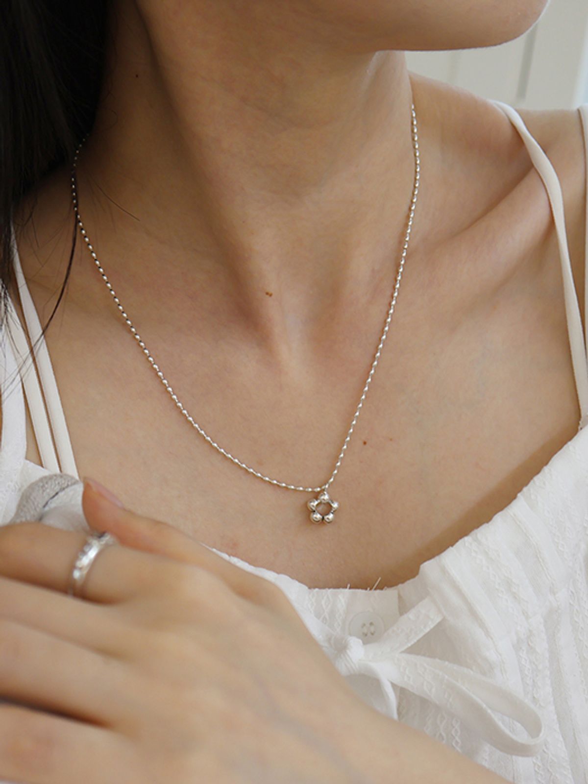 몽드린느(MONDELIGNE) Bloom heart necklace