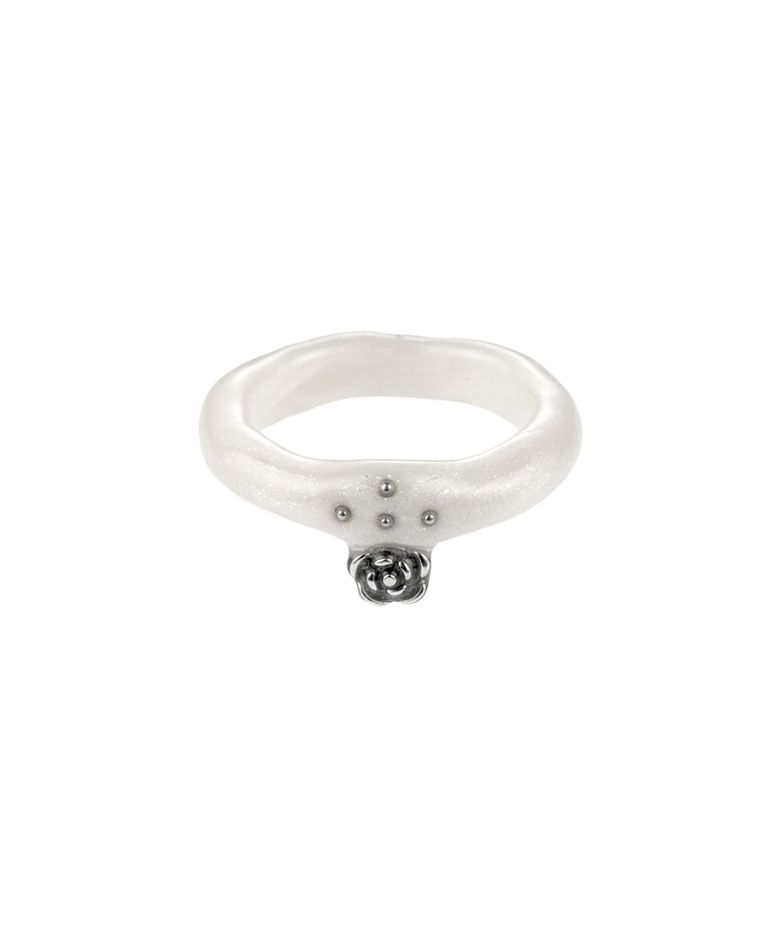rose drop ring-white
