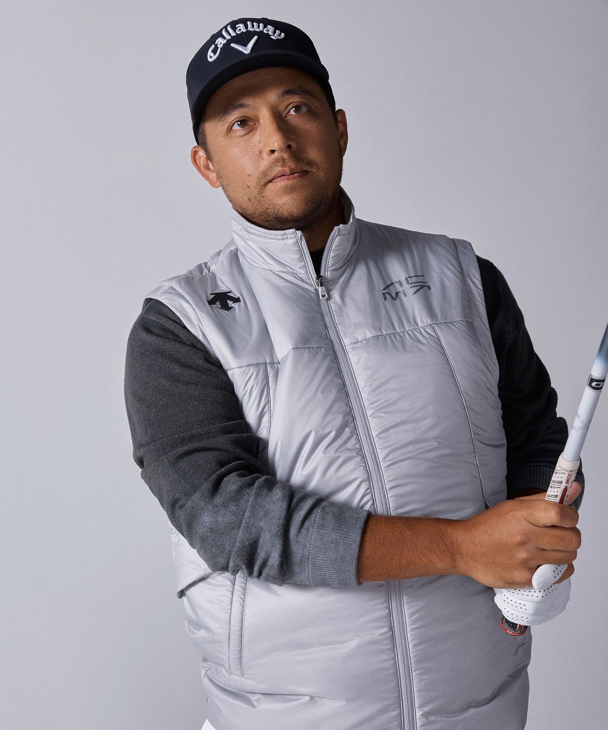 데상트 골프(DESCENTE GOLF) 아크먼트(ACMT) 남성 경량 패딩 베스트  DQ42MFDVO1