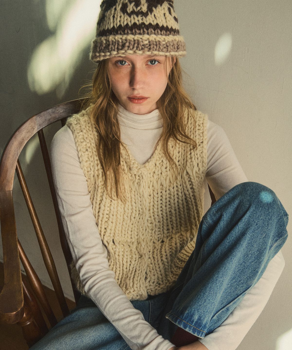 아우어노스텔지아(OURNOSTALGIA) real handmade crop knit vest_Cream