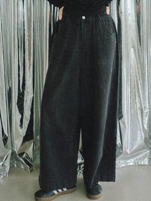 Wide-Leg Elastic Pants