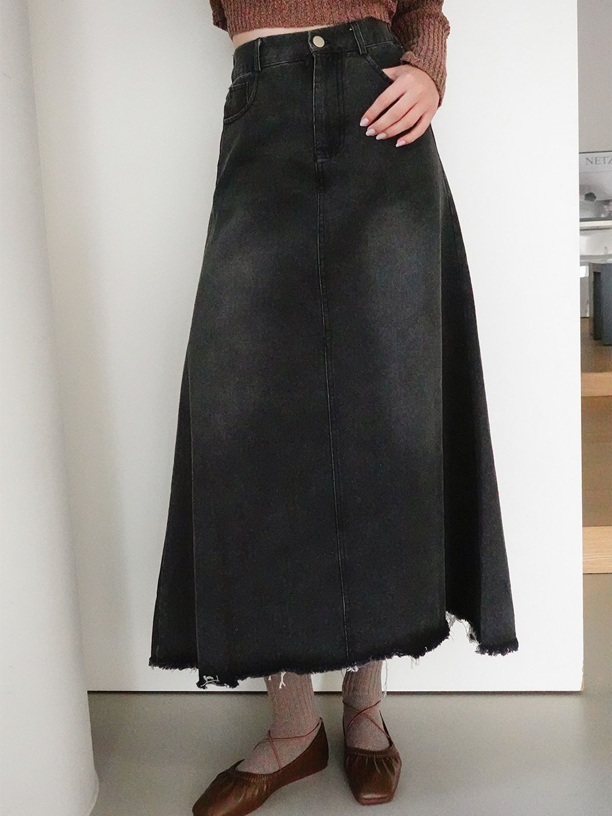 쿨키튼(KOOLKITTEN) Distressed Maxi Denim Skirt