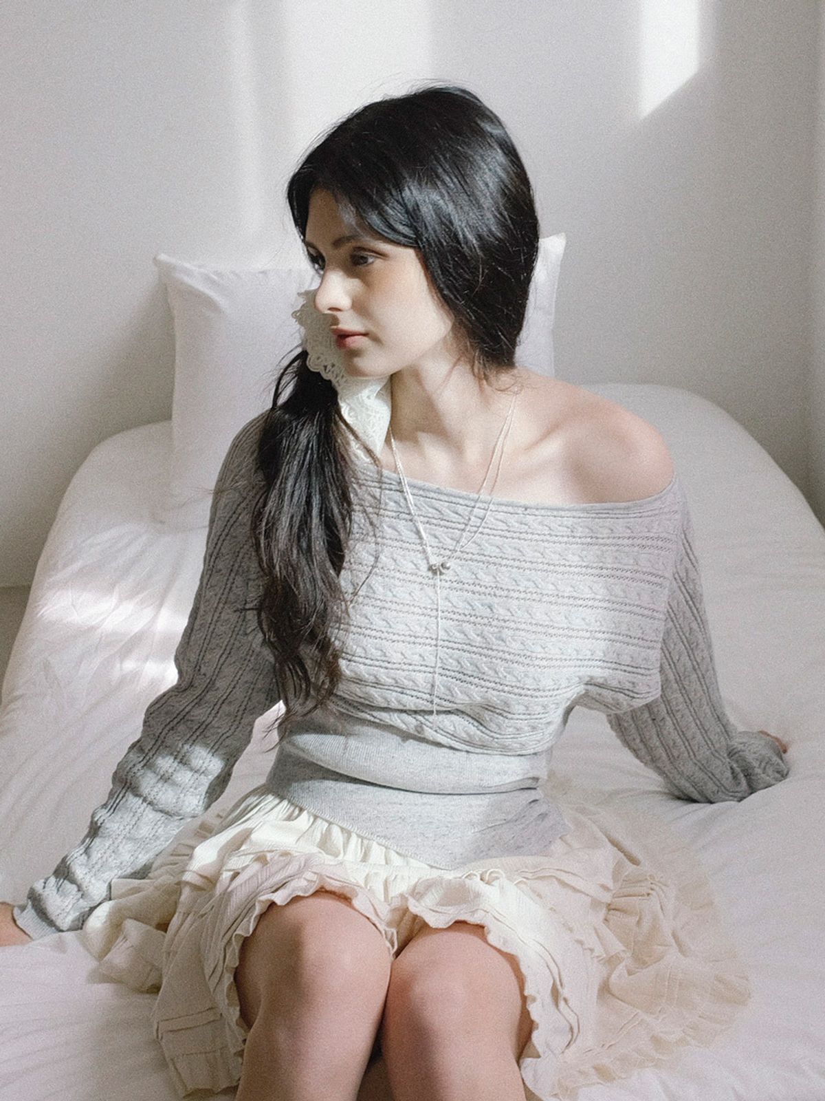 쿨키튼(KOOLKITTEN) Button Ruched Knit Top