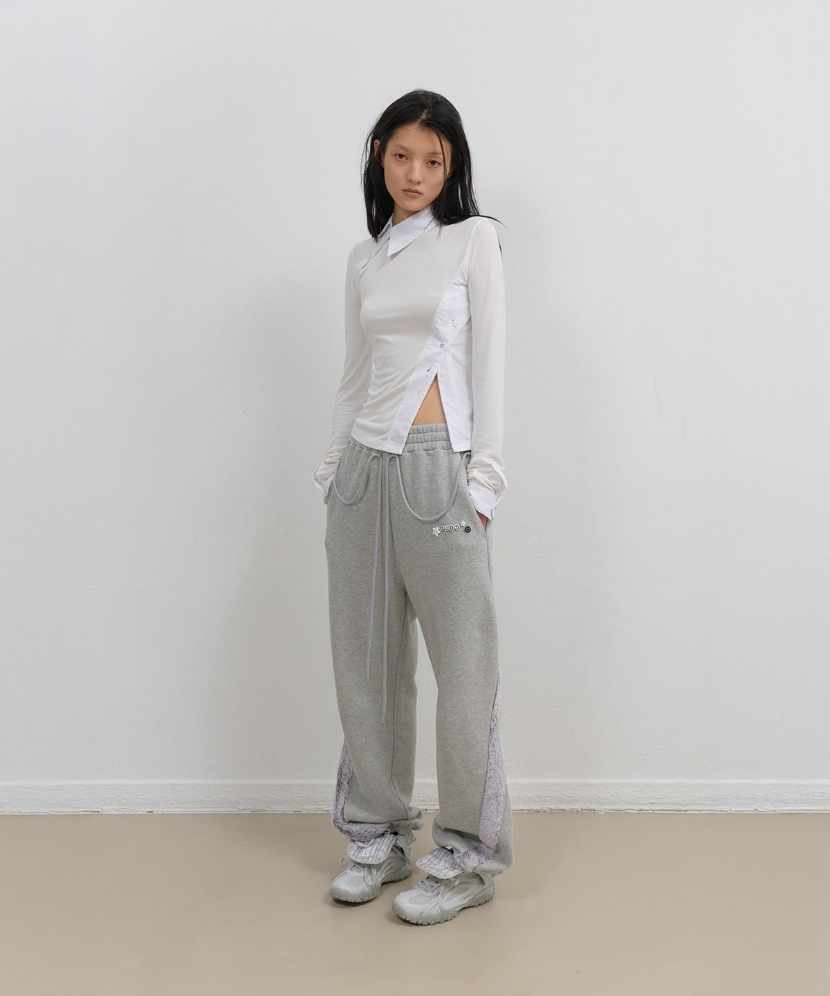 오호스(OJOS) Side Fur Trim Sweatpants / Grey