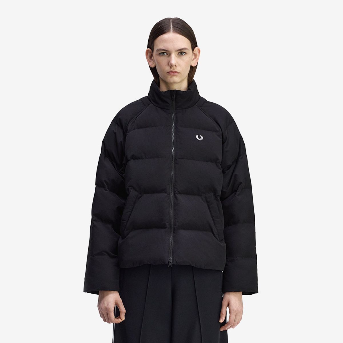 프레드페리(FRED PERRY) [Womens] 래글런 슬리브 패디드 재킷 - 블랙 AFPF2531118-102