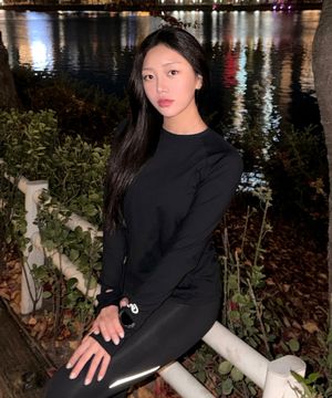 우먼 러닝 약기모 시계홀 긴팔티셔츠 RZTS7202