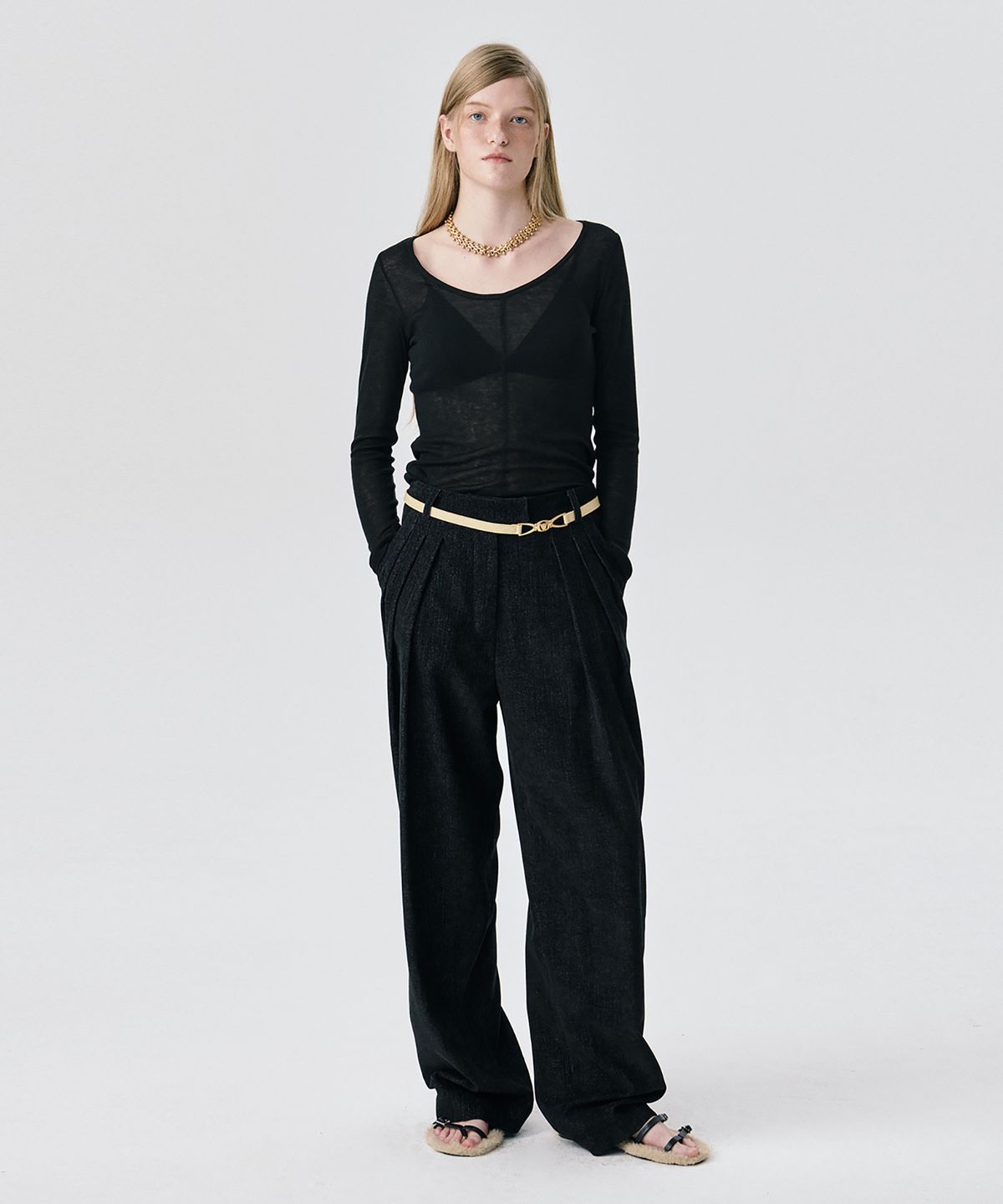분더캄머(WNDERKAMMER) U neck Sheer T_Black1(U넥 쉬어 티_블랙)