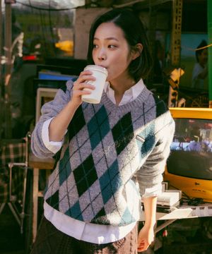 V-Neck Argyle Sweater (GREEN)