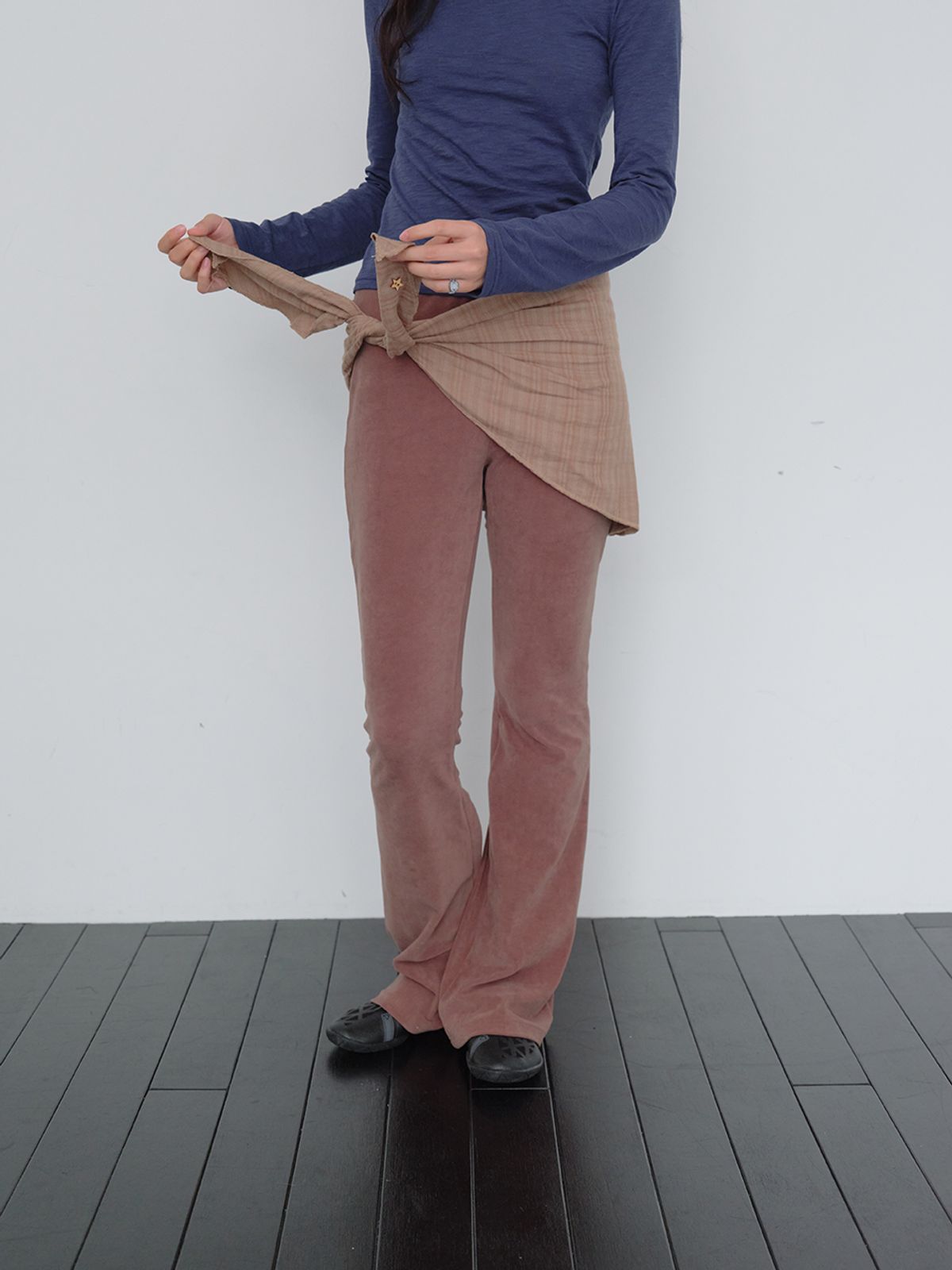 무음(MUWM) 플레어 밴딩 팬츠&모듈러 숄 세트 Flare Banding Pants & Modular Shawl Set (Brown)