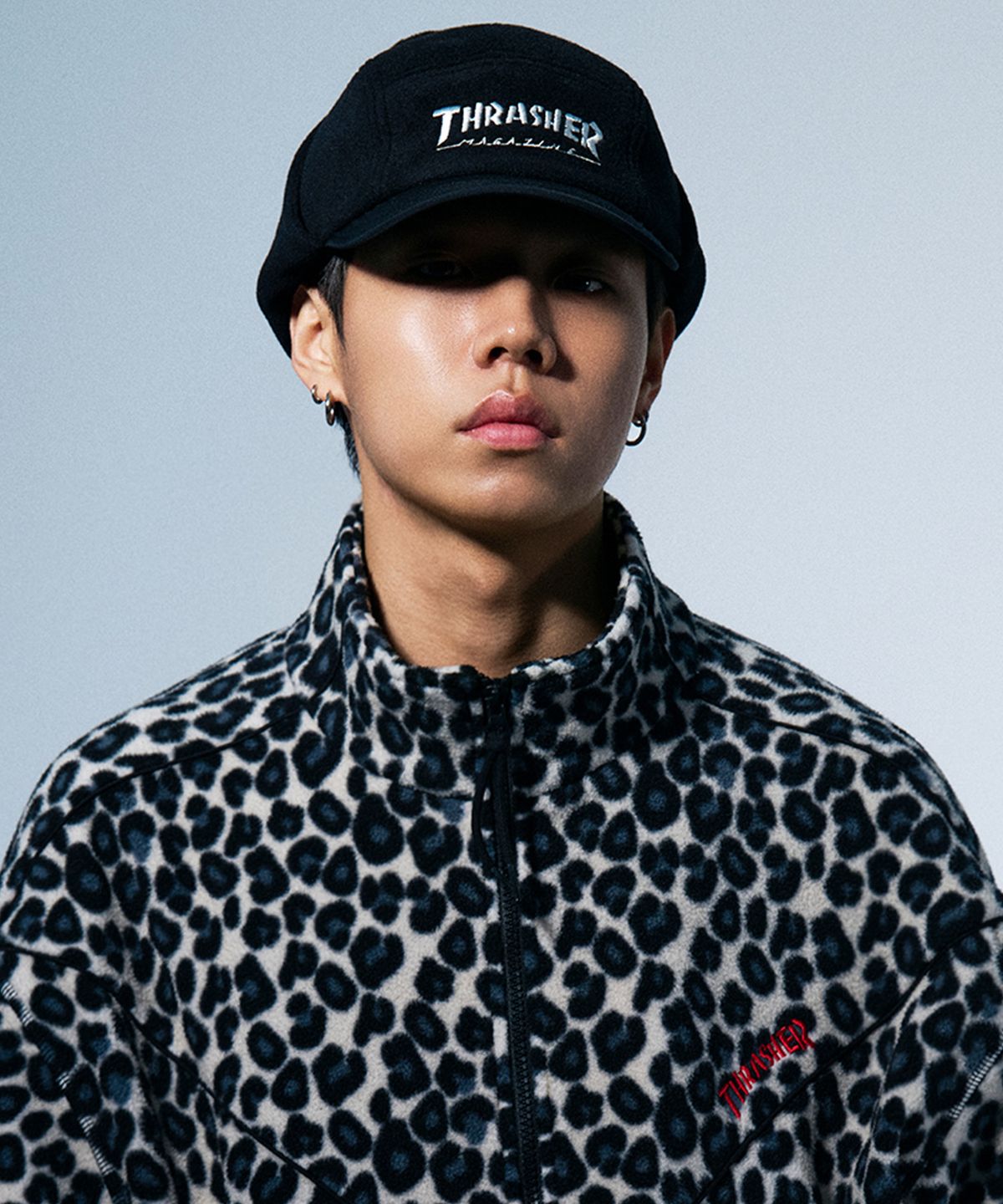 트레셔(THRASHER) 매거진 플리스 이어플랩 캡 블랙