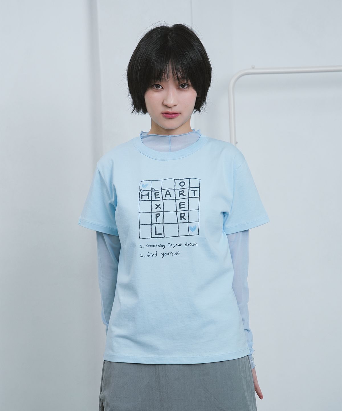 하트익스플로러(HEARTEXPLORER) Heartexplorer crossword t-shirt (skyblue)