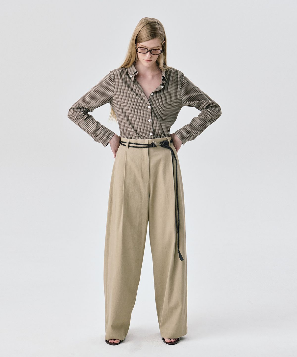 분더캄머(WNDERKAMMER) Chino Pants_Beige(치노 팬츠_베이지)