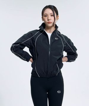 우먼스 스트림 커브드 파이핑 자켓 - Black