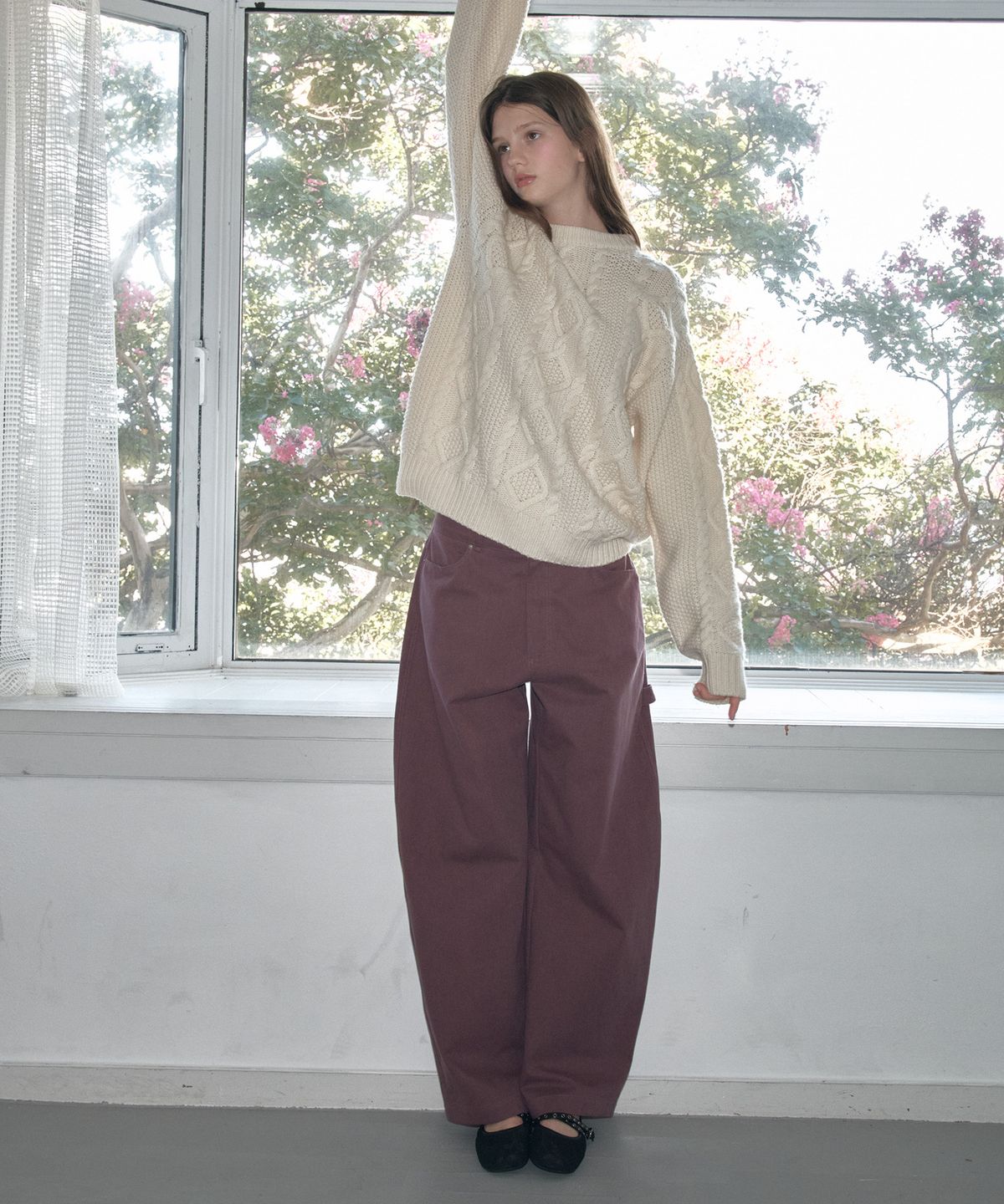 쏘이르(SO IR) CURVED COTTON PANTS - PURPLE
