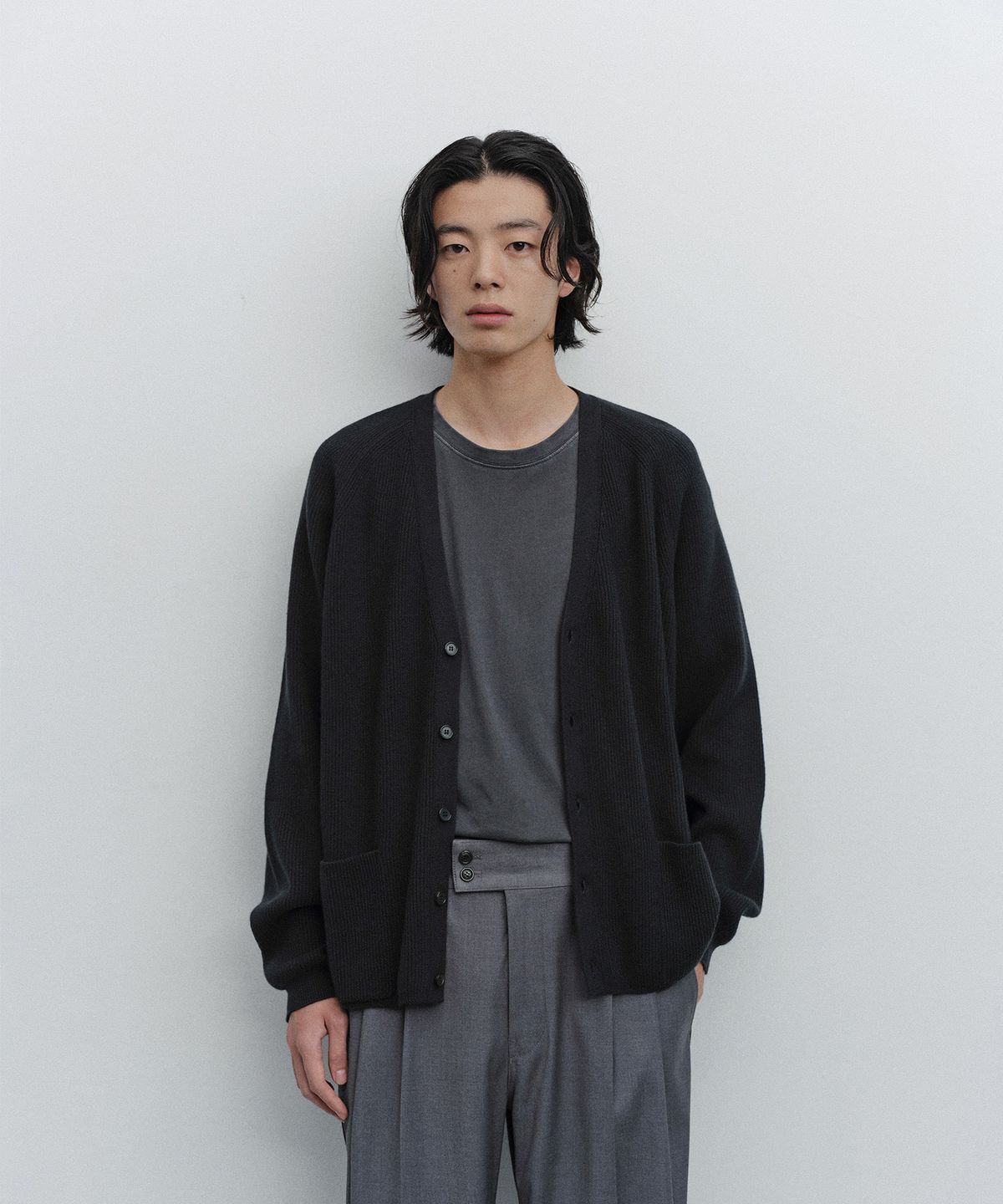 어나더 오피스(ANOTHER OFFICE) Doubleface V-Neck Cardigan (Black)