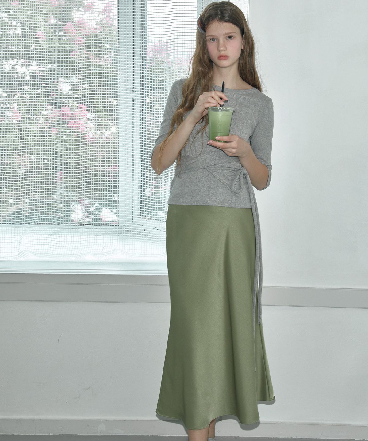 쏘이르(SO IR) SATIN LONG SKIRT - OLIVE