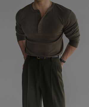 패턴 머슬 헨리넥 니트티 [카키]