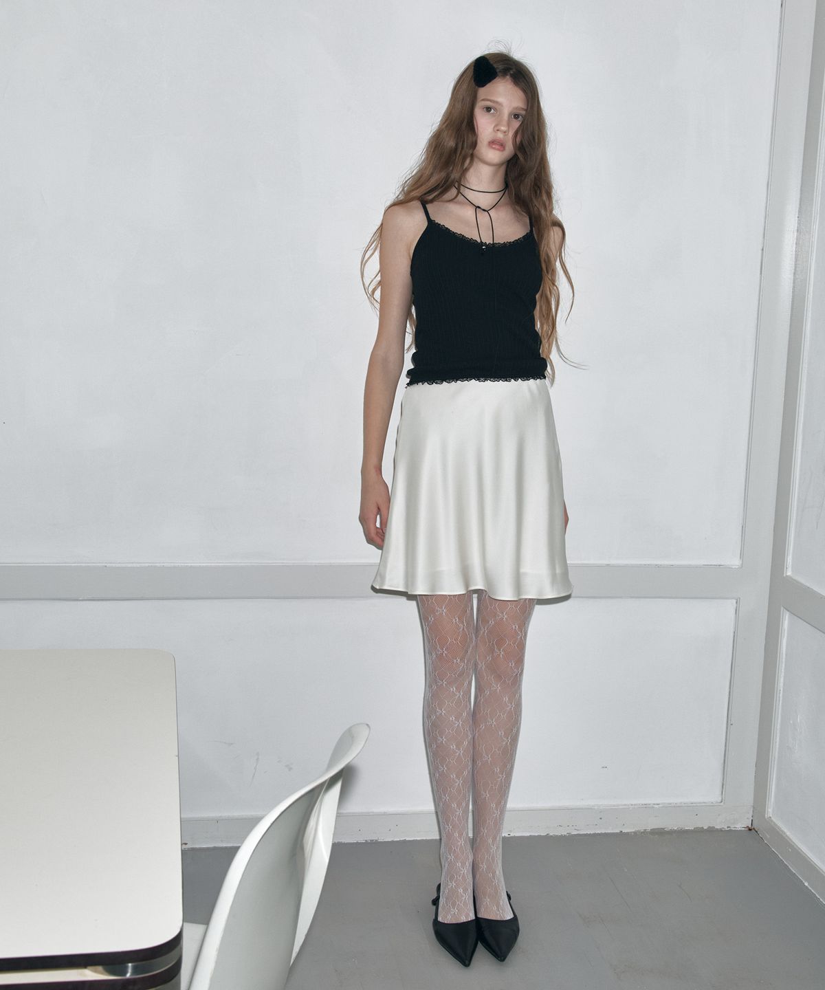 쏘이르(SO IR) SATIN MINI SKIRT - IVORY