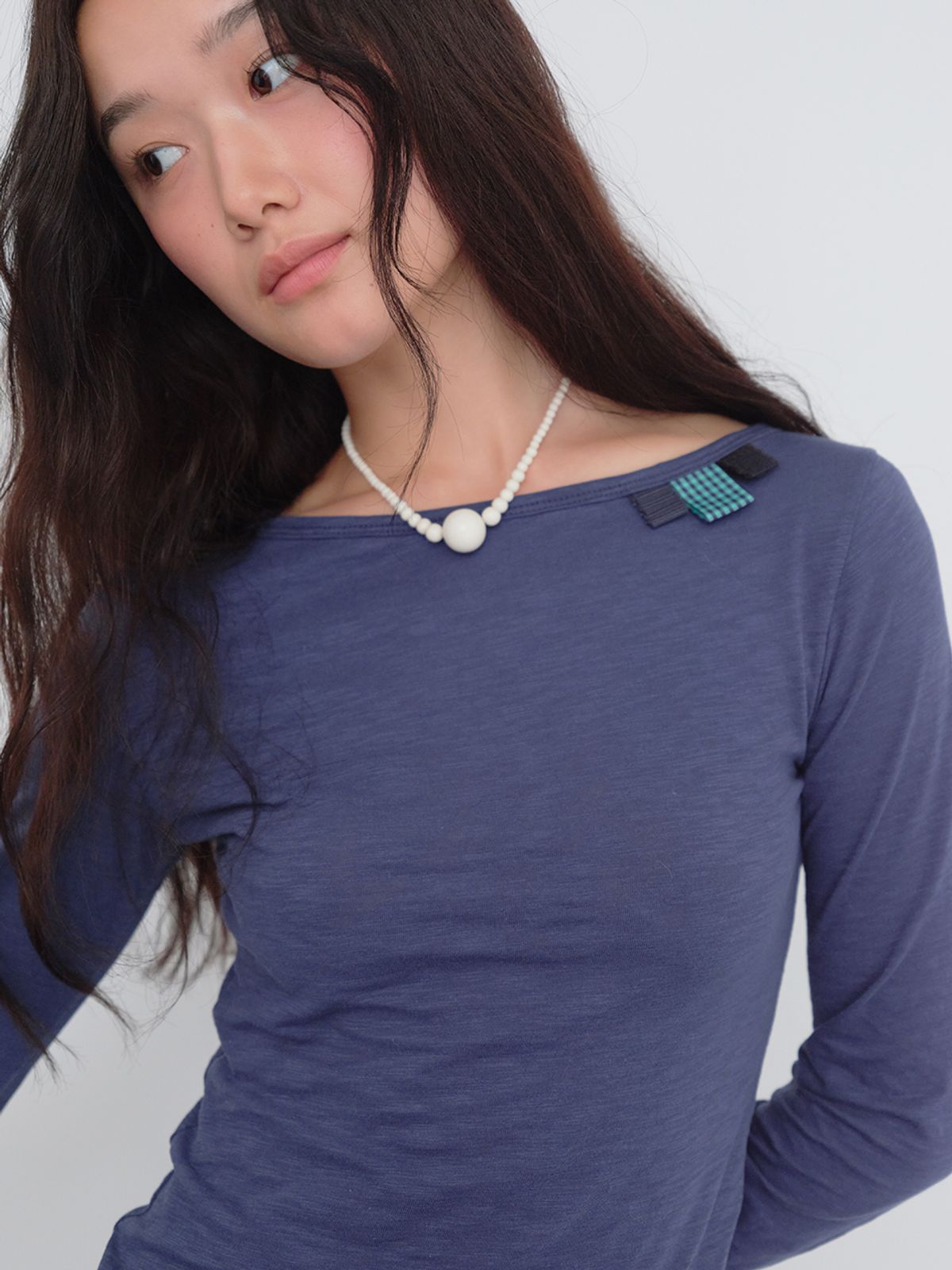 무음(MUWM) 연히 롱 슬리브 티셔츠 Yunhi Long Sleeve Tee (Navy Blue)