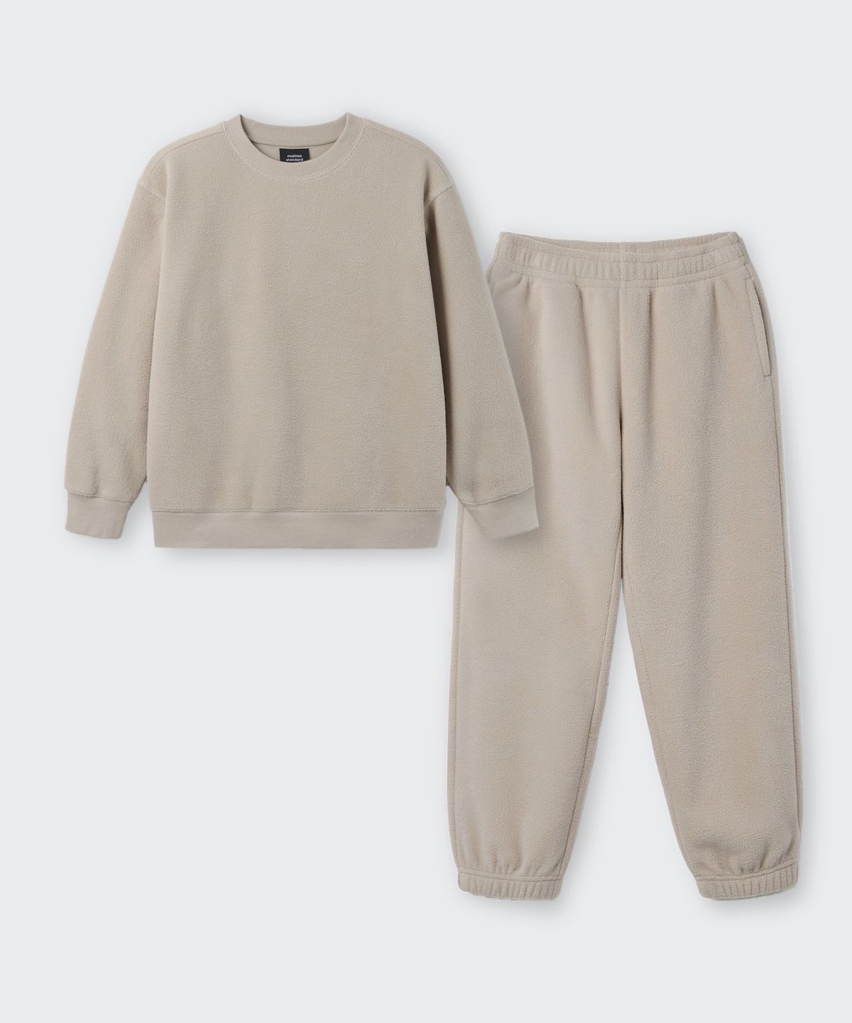 무신사 스탠다드 키즈(MUSINSA STANDARD KIDS) 오버사이즈 폴라 플리스 스웨트셔츠 & 폴라 플리스 스웨트 팬츠 [더스티 베이지]