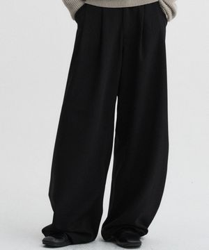 커브드 슬랙스 블랙