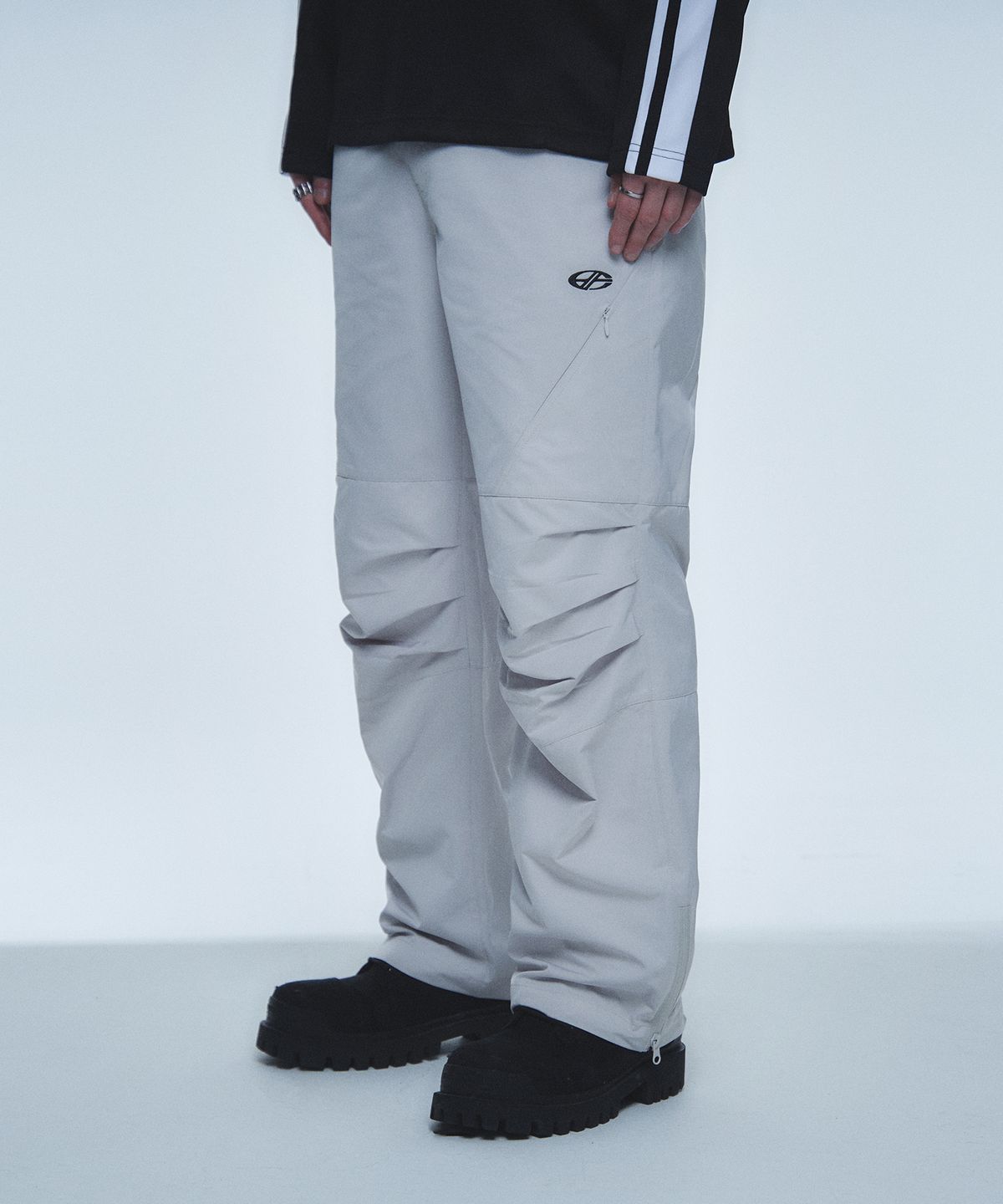 현피트(HYUNFIT) PINTUCK DETAIL PANTS-[GRAY]