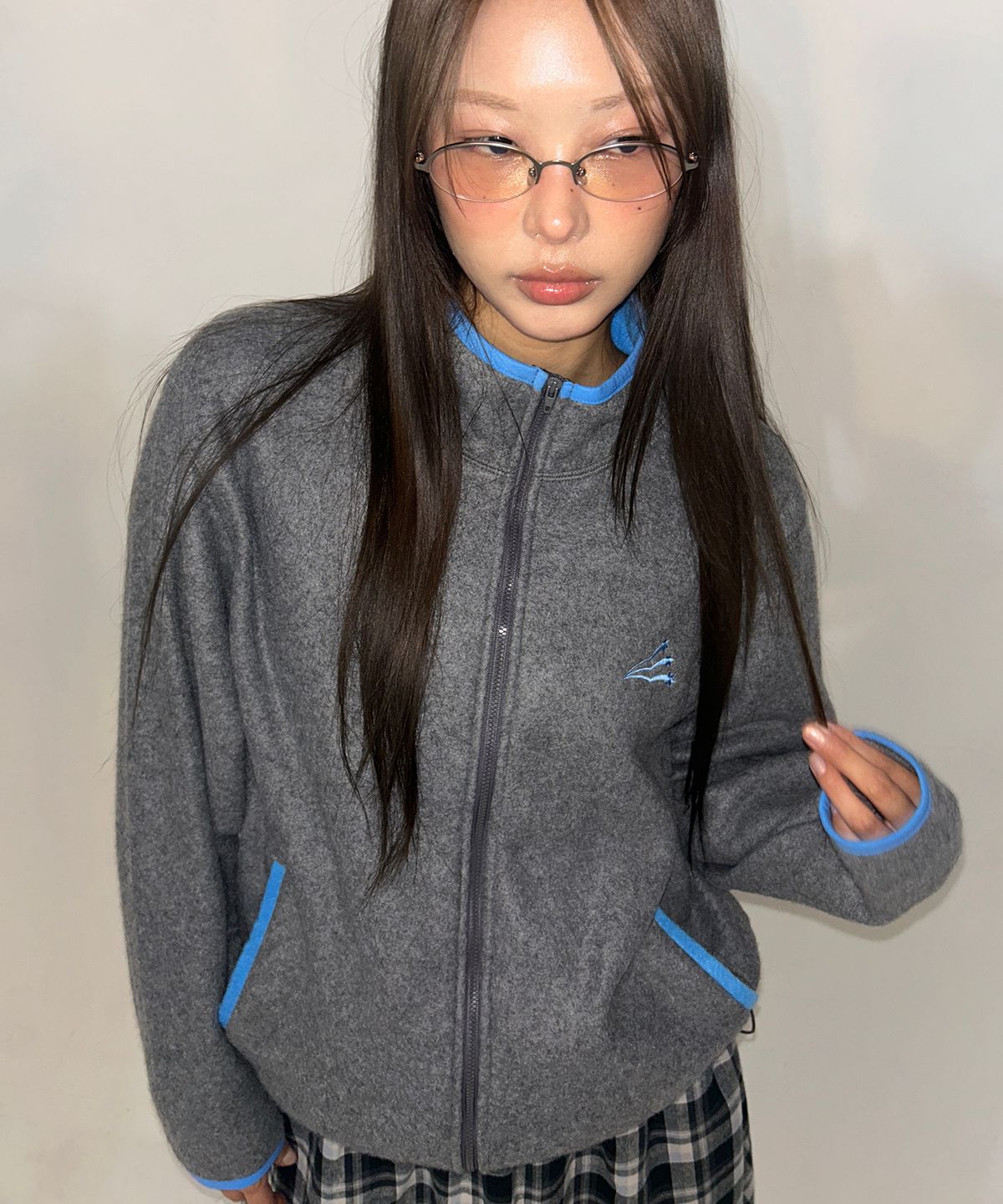 원더비지터(WONDERVISITOR) HEESU Fleece Zip-up [Grey]