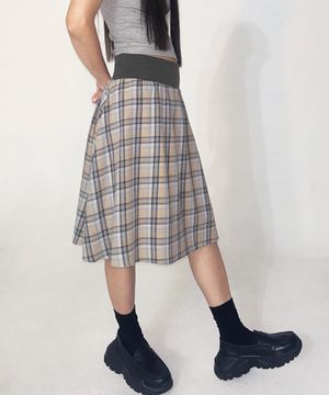 Check flare midi Skirt [Beige]