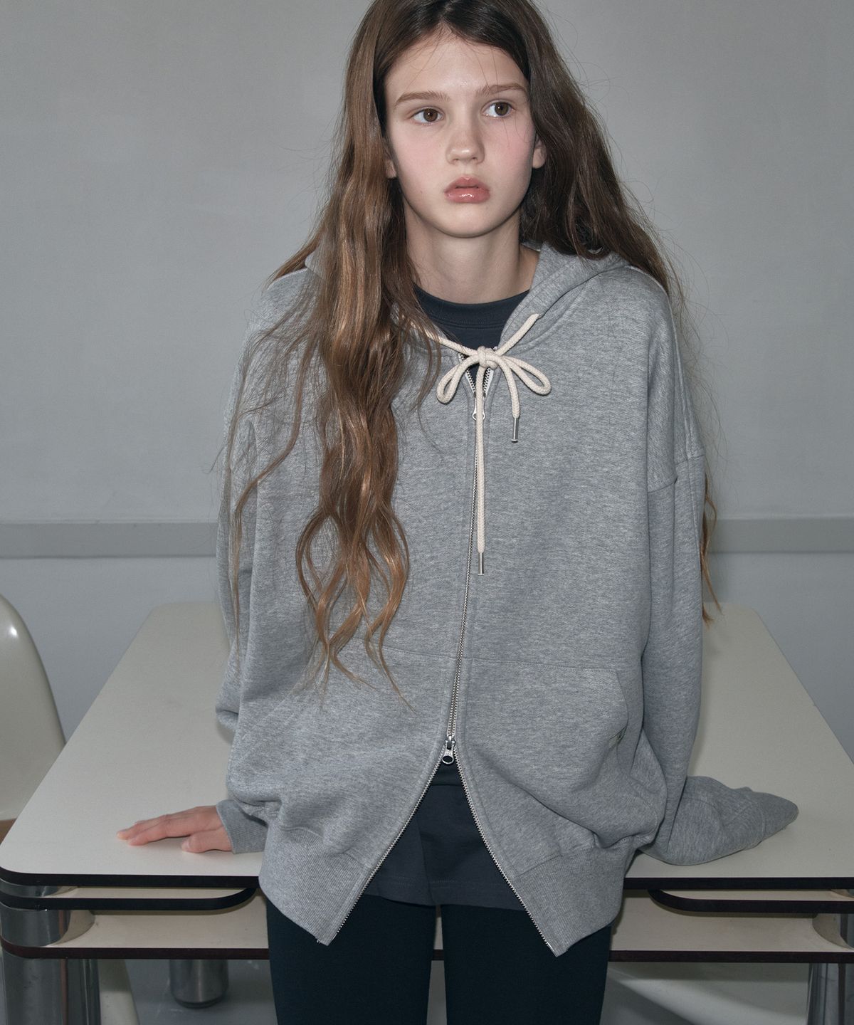 쏘이르(SO IR) SOFT ZIP UP HOODIE - GRAY