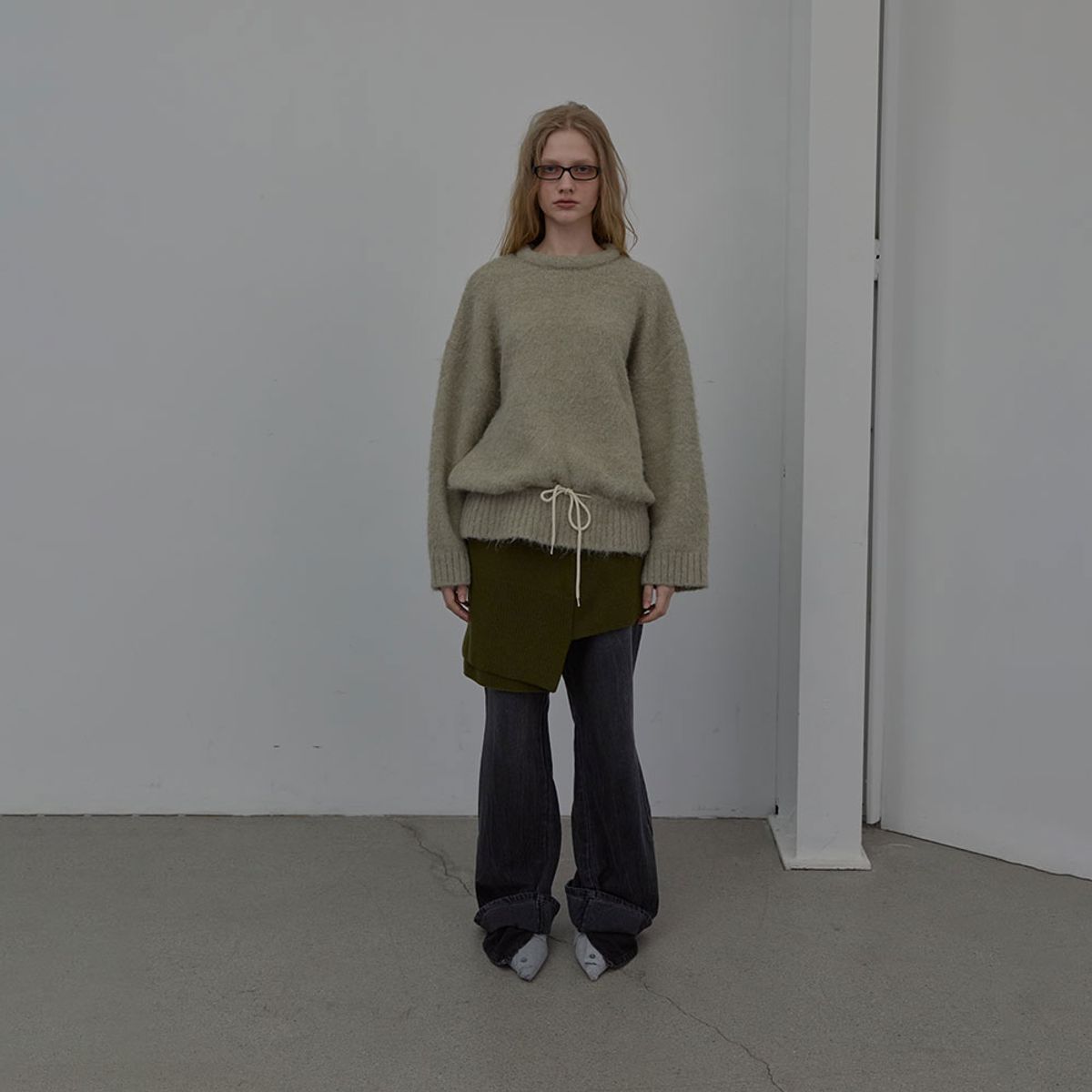 엘씨디씨티엠(LCDC™) STRING DETAIL KNIT TOP (BEIGE)
