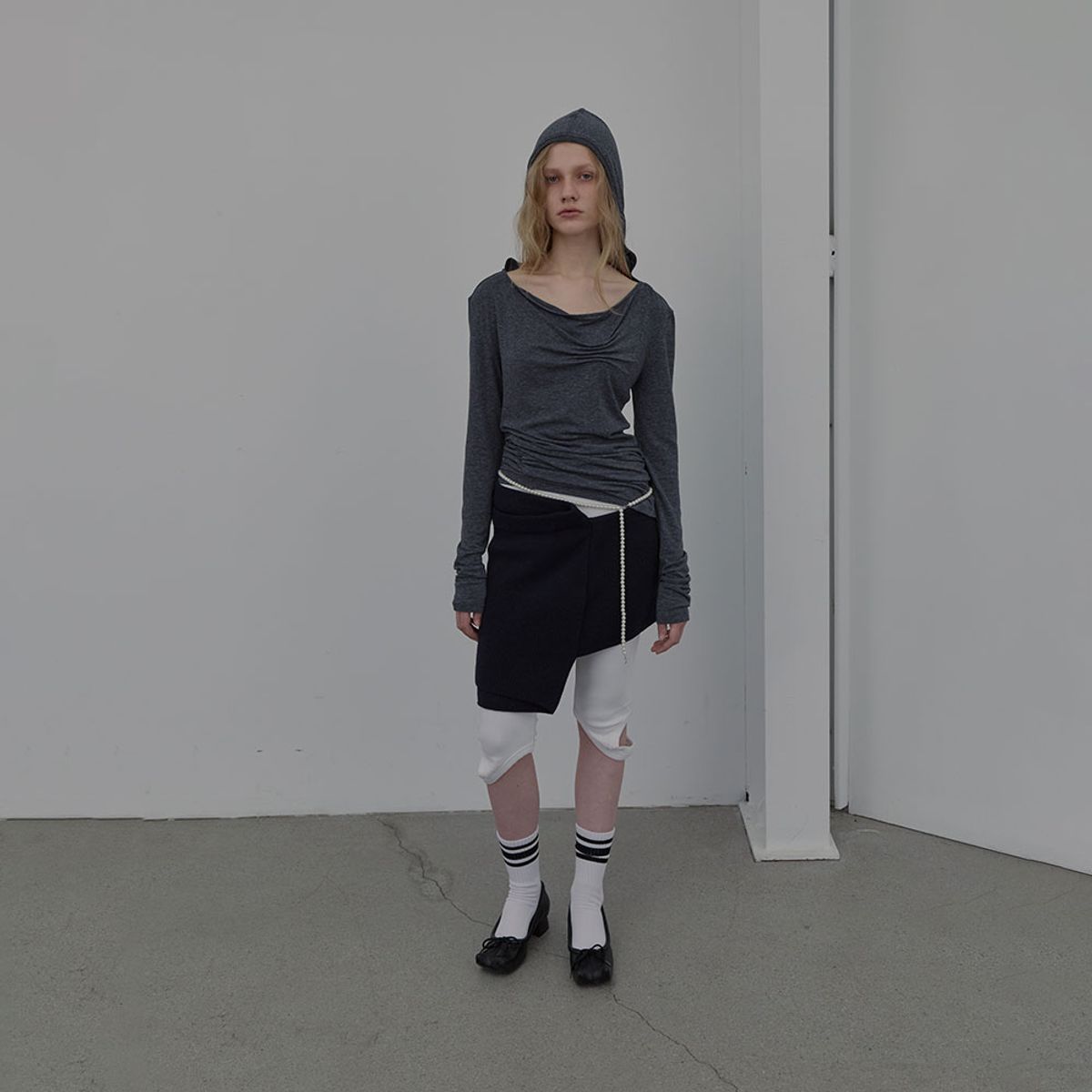엘씨디씨티엠(LCDC™) DART-DETAIL HOODIE (MELANGE GREY)