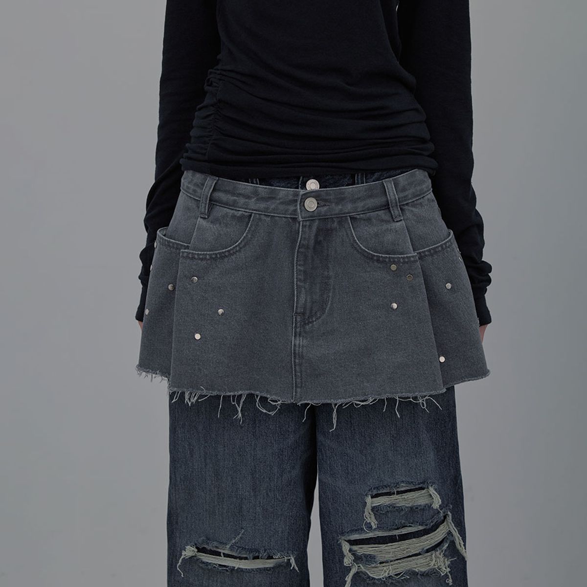 엘씨디씨티엠(LCDC™) RAW-CUT STUD DENIM SKIRT (GREY)