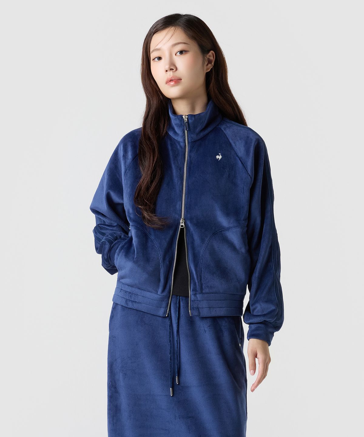 르꼬끄(LECOQ) 여성 루즈핏 벨듀로이 하이넥 집업 - 네이비 QQ422OFTO3