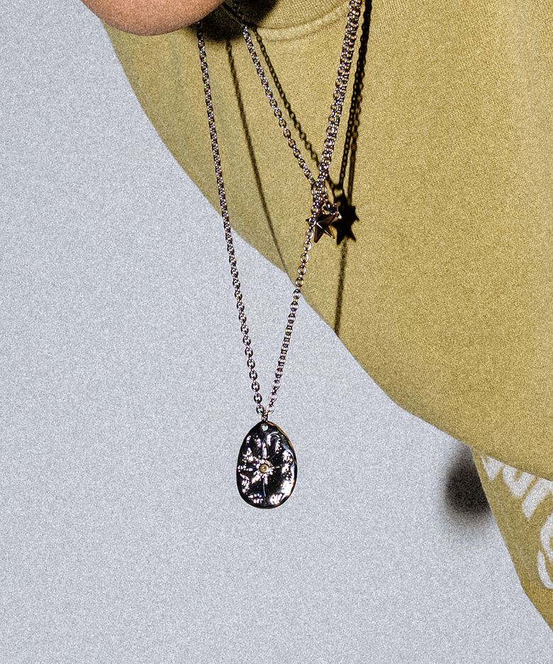 URM008 Big Star pendant Necklace