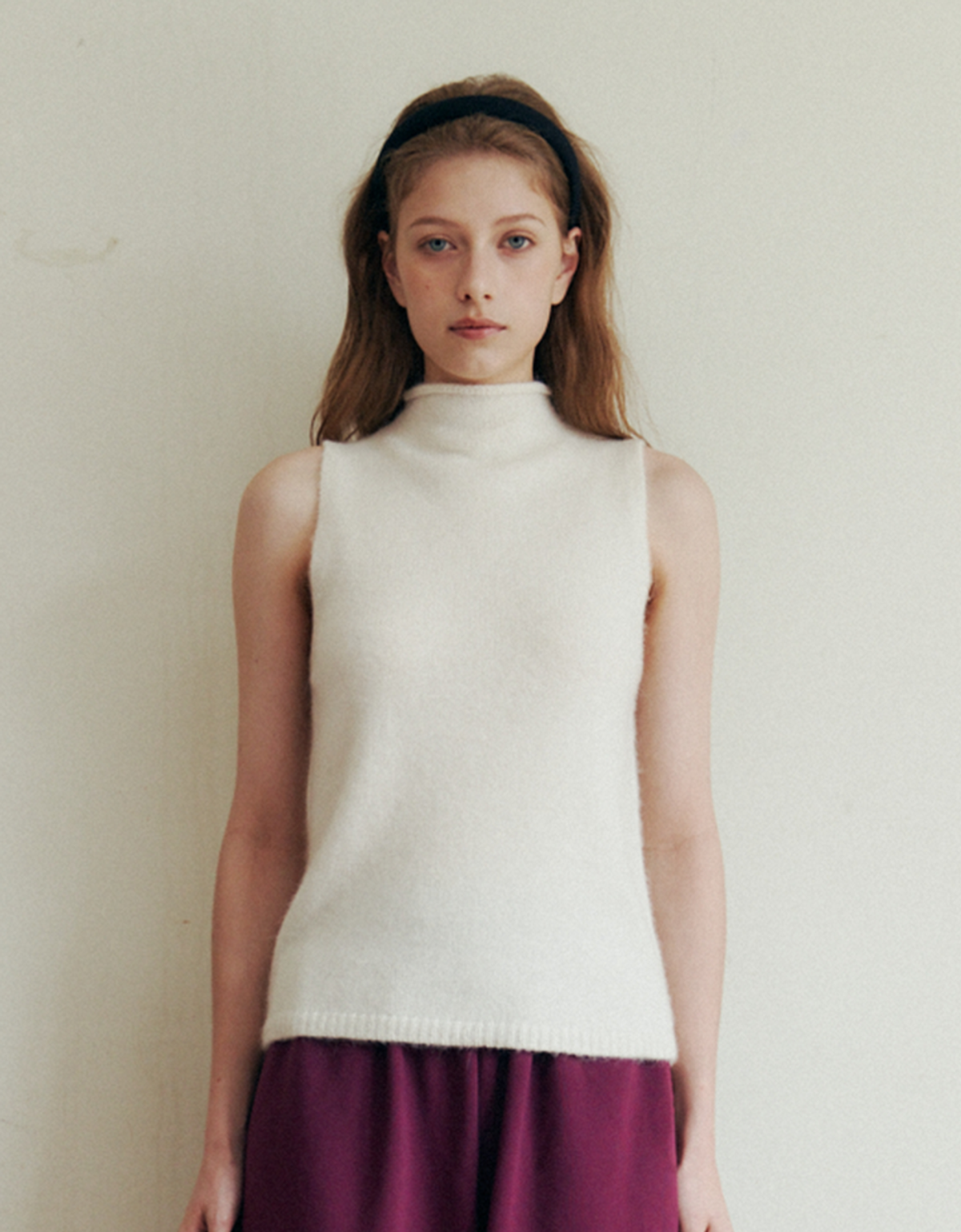 러브어스유(LOVEUSU) Wool Halter Neck Sleeveless Knit (White)