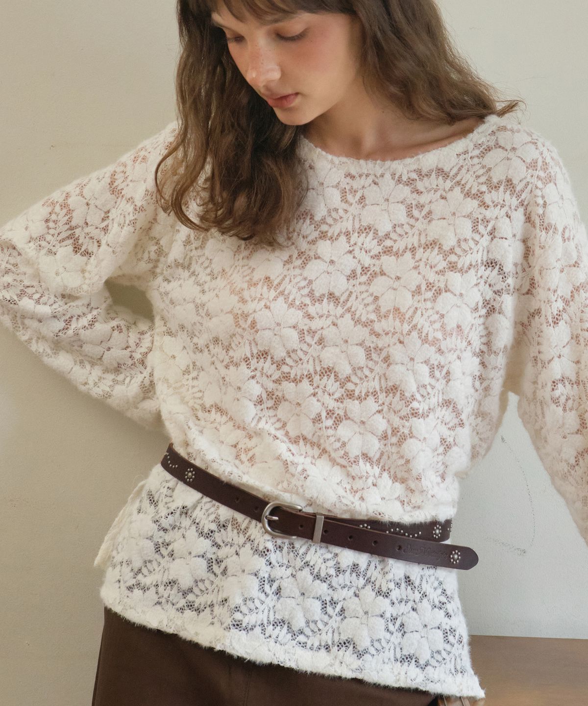 아우어노스텔지아(OURNOSTALGIA) Flower stud leather belt_Brown(O25-ACC08)