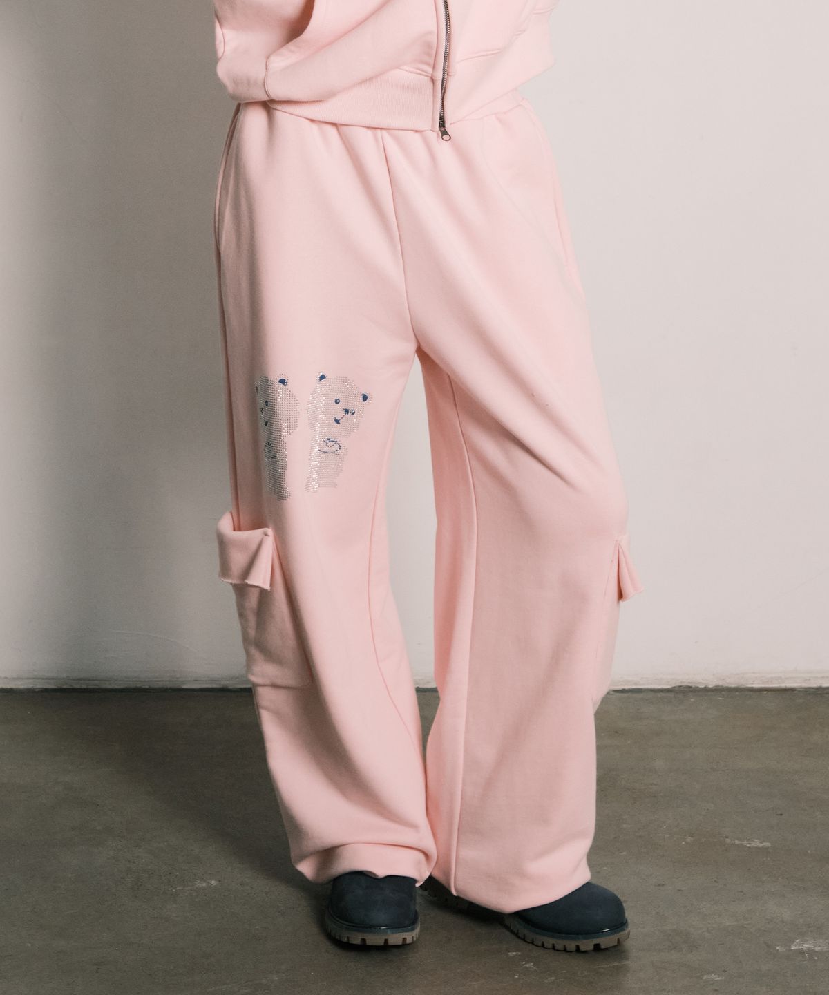 엔와이엑스엑스(NYXX) RHINESTONE DALGOMM JOGGER PANTS PINK