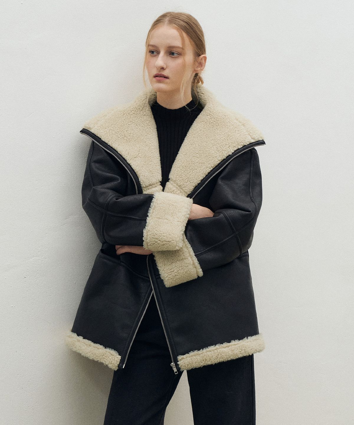 라메레이(LAMEREI) High Neck Wool Mustang[LMBFWI25JK108]-2color