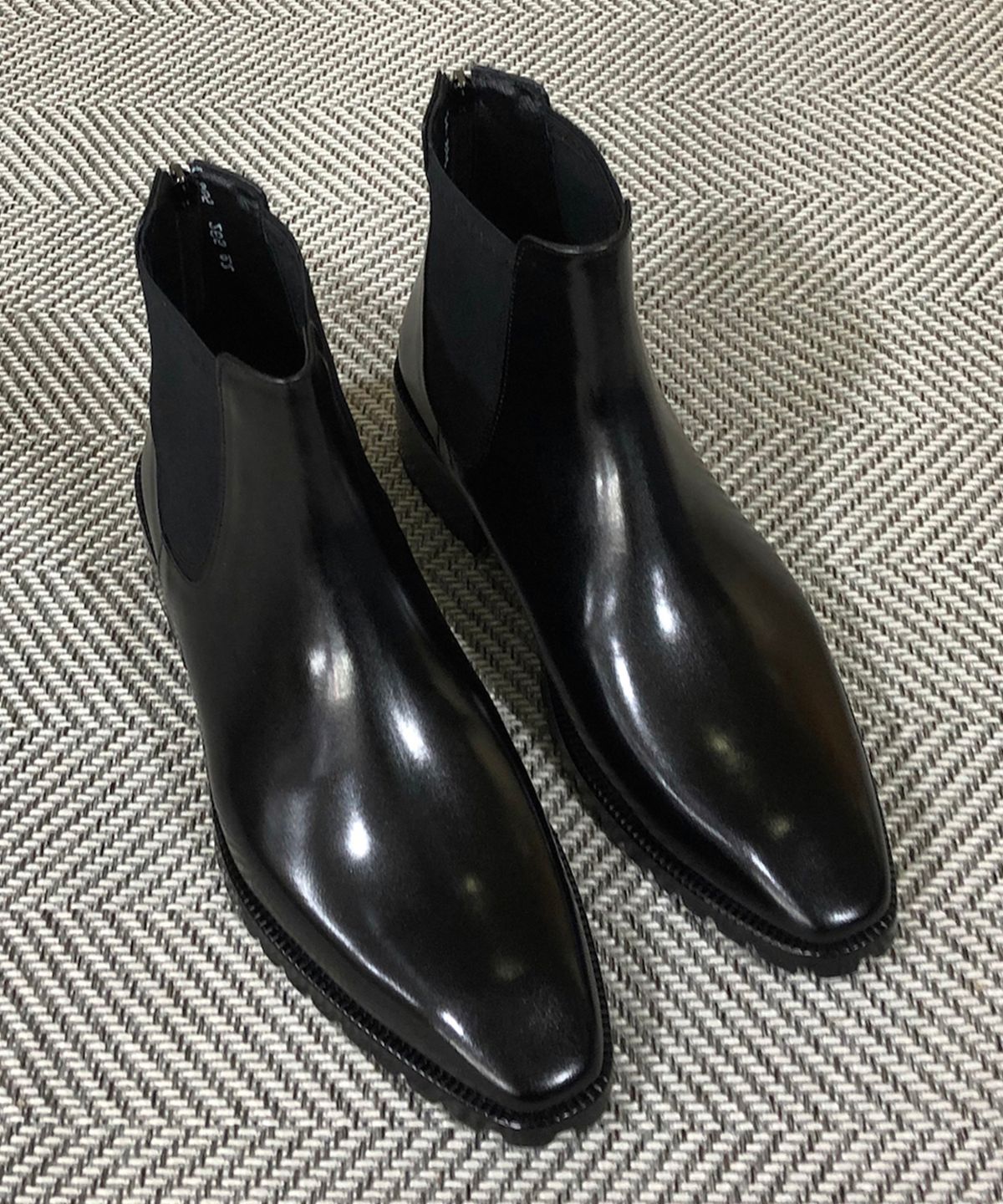 조앤슈(JOENSHOE) 백지퍼 스퀘어 워커 첼시부츠 블랙fg