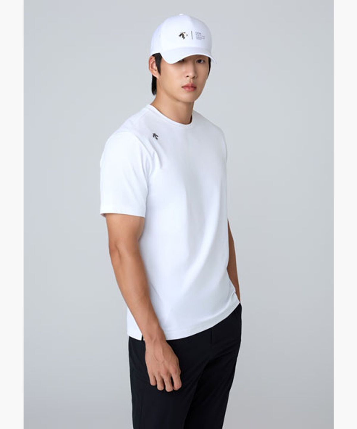 데상트 골프(DESCENTE GOLF) 남여공용 라운드 반팔 티셔츠  DQ32MFNS72