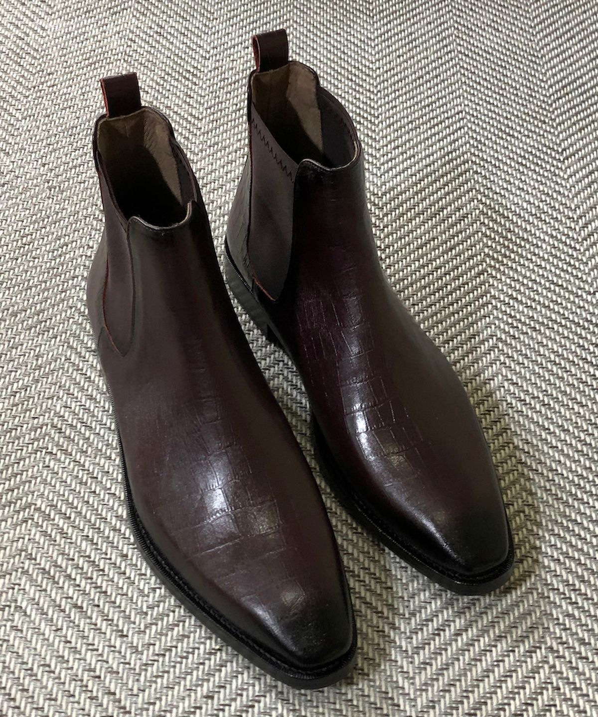 조앤슈(JOENSHOE) 릴 크로커 첼시부츠 버건디