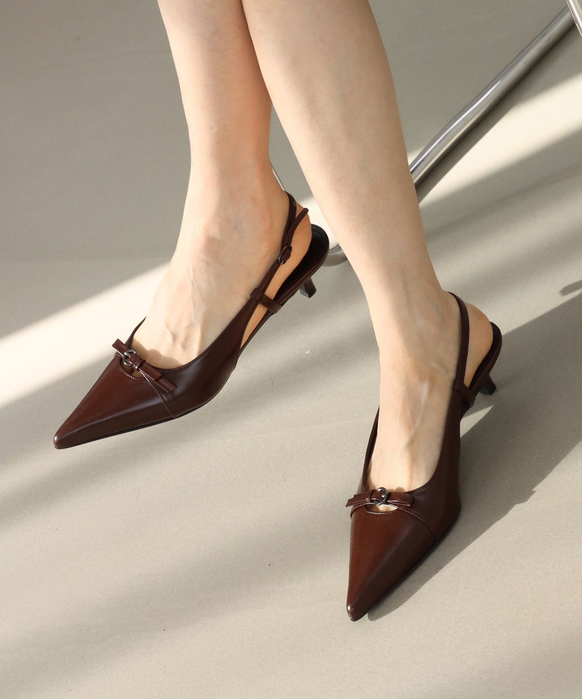 몰핀(MOLPIN) Pin slingback_25512_brown