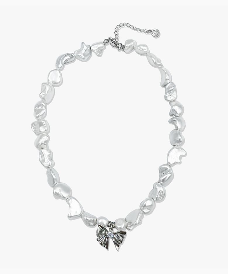 Pearl / Wonky necklace / Silver